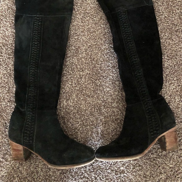 Long black boots - Picture 1 of 2